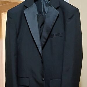 Elegant Black Men's Tuxedo Jacket
